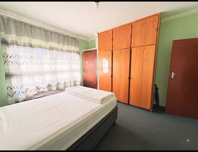 2 BEDROOM APARTMENT FOR SALE IN SASOLBURG EXT 3
